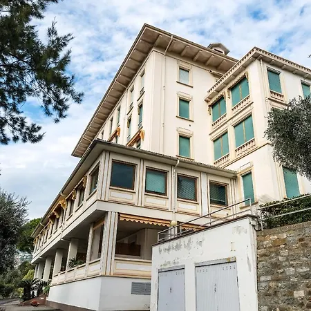 Nazareth Appartamento Ospedaletti
